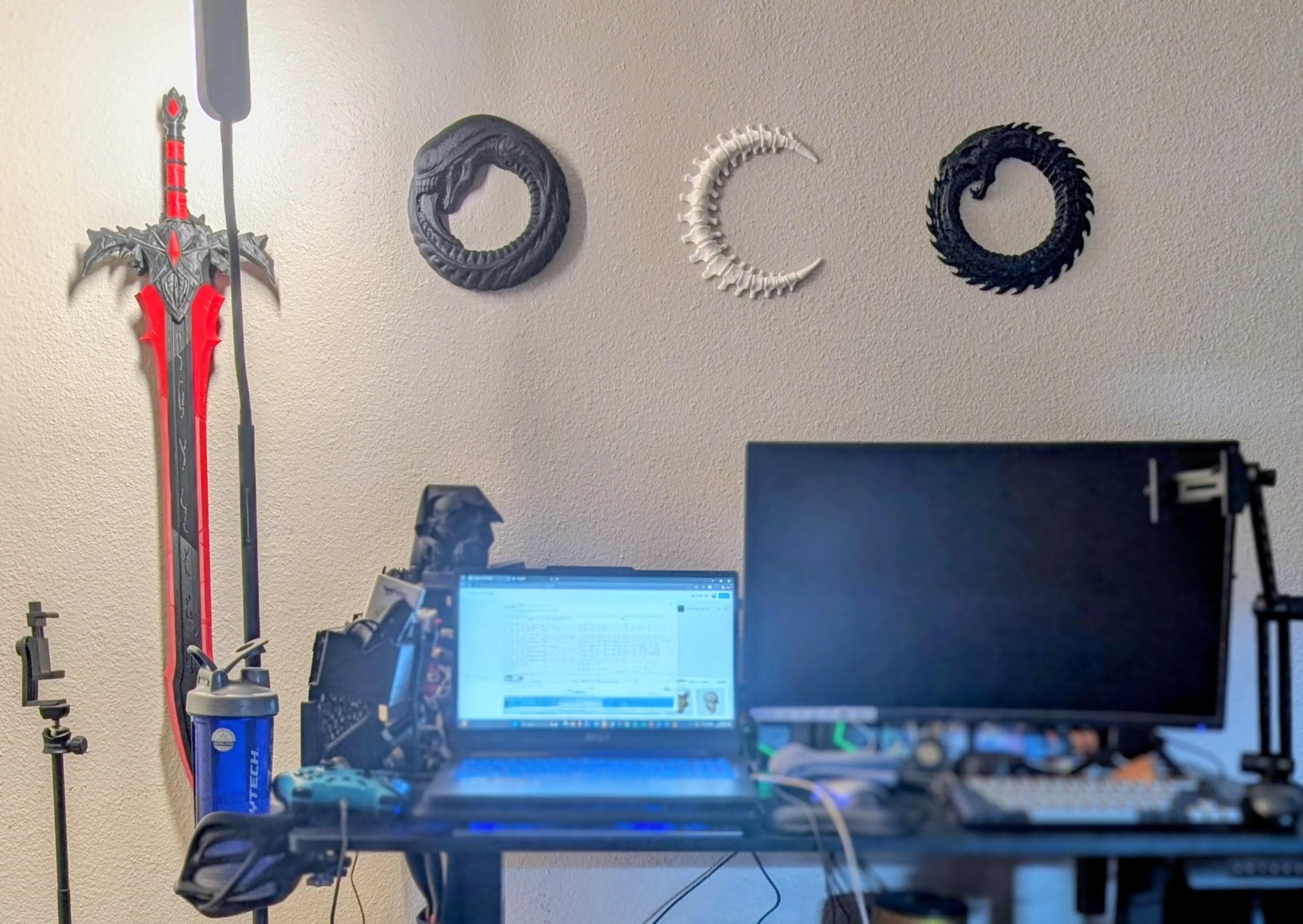 Spinal Moon Wall Art – Bone Crescent Skeleton Moon Decor