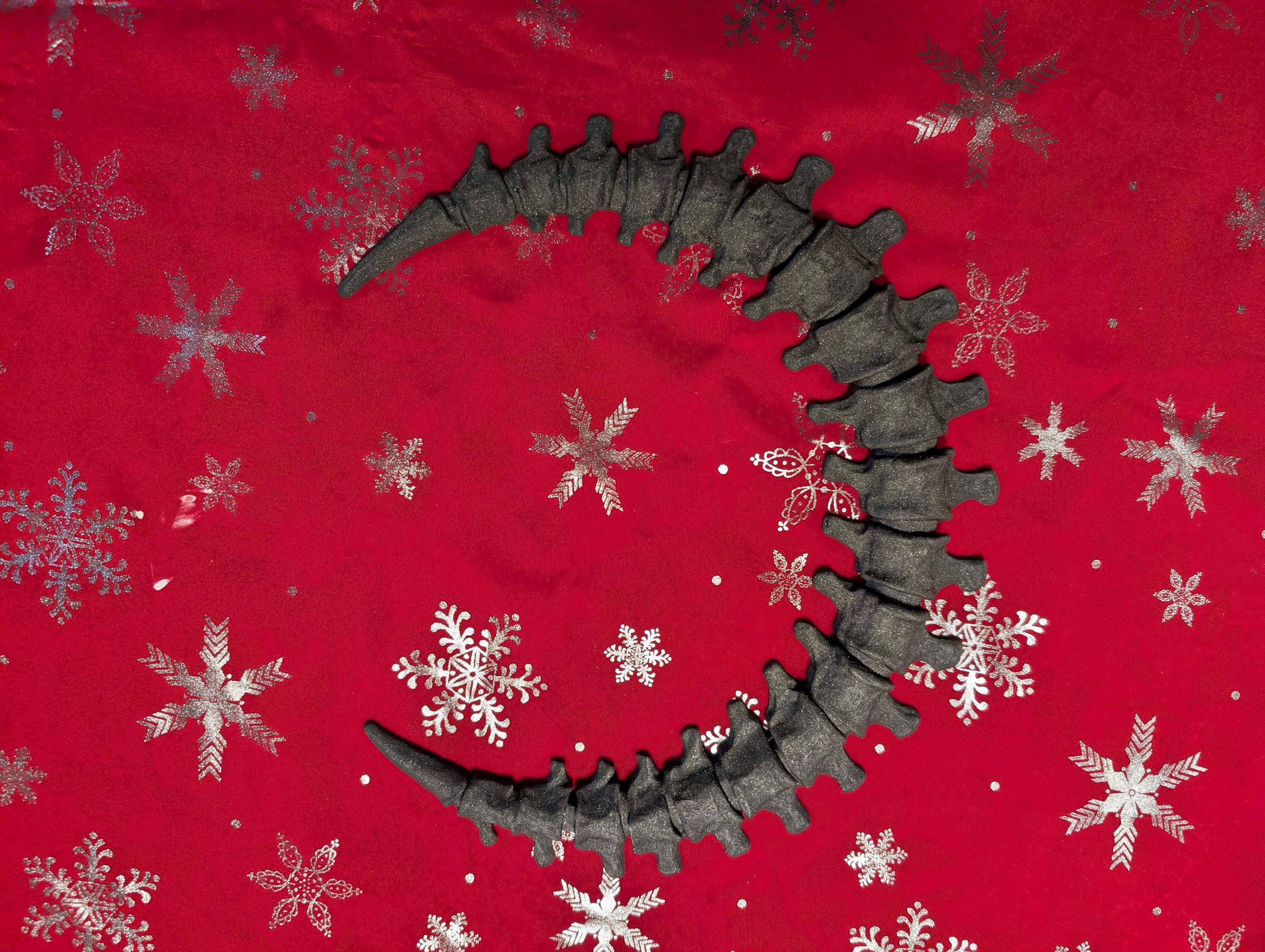 Spinal Moon Wall Art – Bone Crescent Skeleton Moon Decor